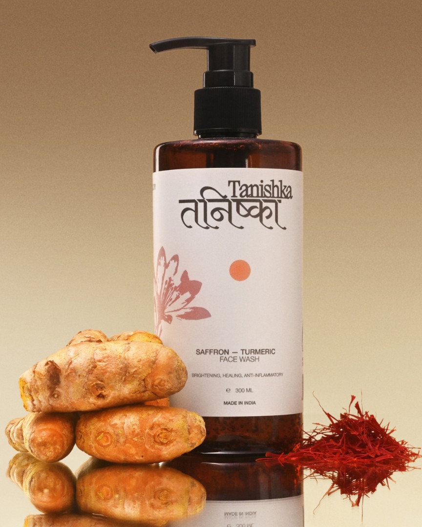 Гель для умывания лицa SAFFRON - TURMERIC 0