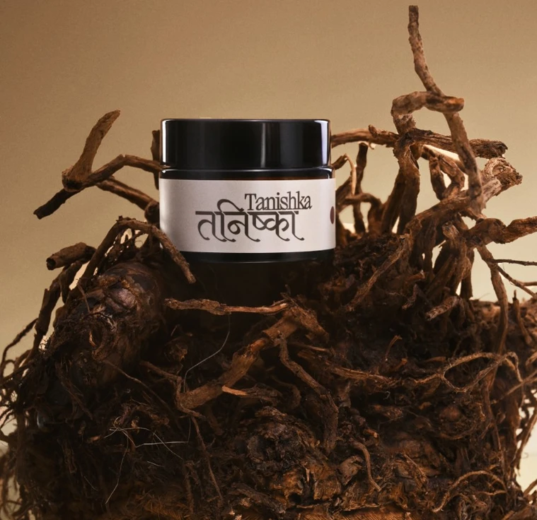 Золотой эликсир для кожи, придающий сияние KUMKUMADI CREAM