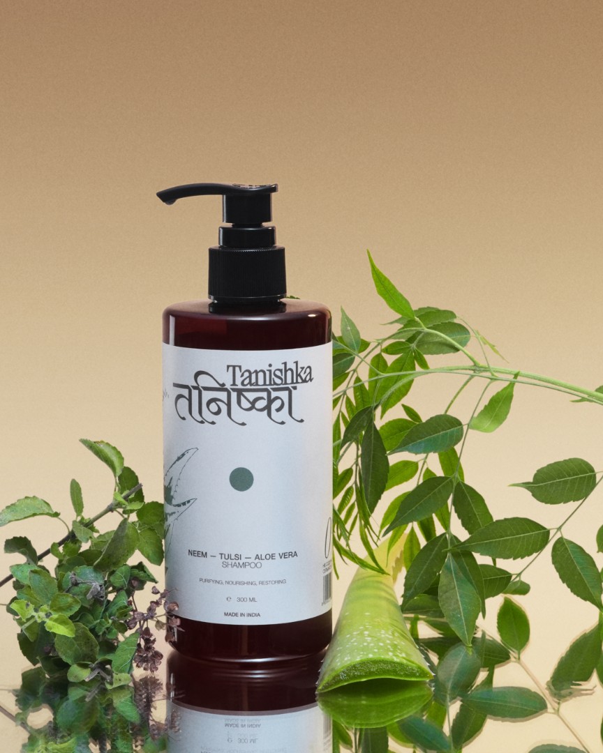 Восстанавливающий шампунь для волос NEEM-TULSI-ALOE VERA 0